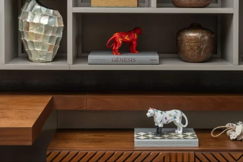 arte e propósito na decoração. artery store: miniaturas da jaguar parade e art of love.